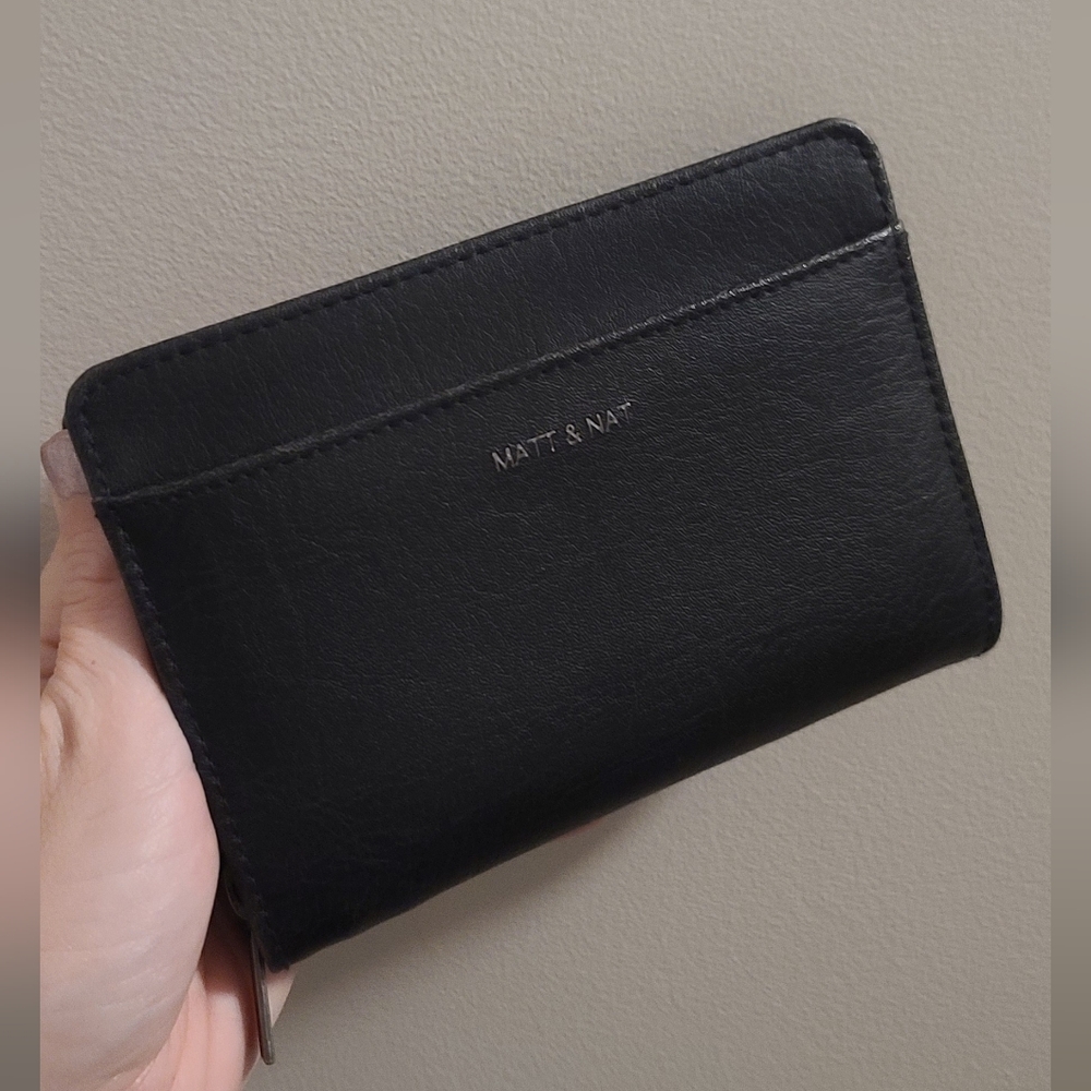 Matt & Nat Navy Blue Wallet 💙